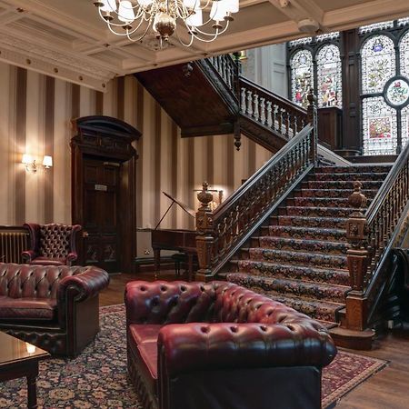 Burnley North Oaks Hotel And Leisure Club Екстер'єр фото