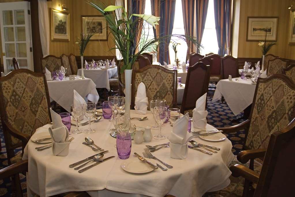 Burnley North Oaks Hotel And Leisure Club Ресторан фото
