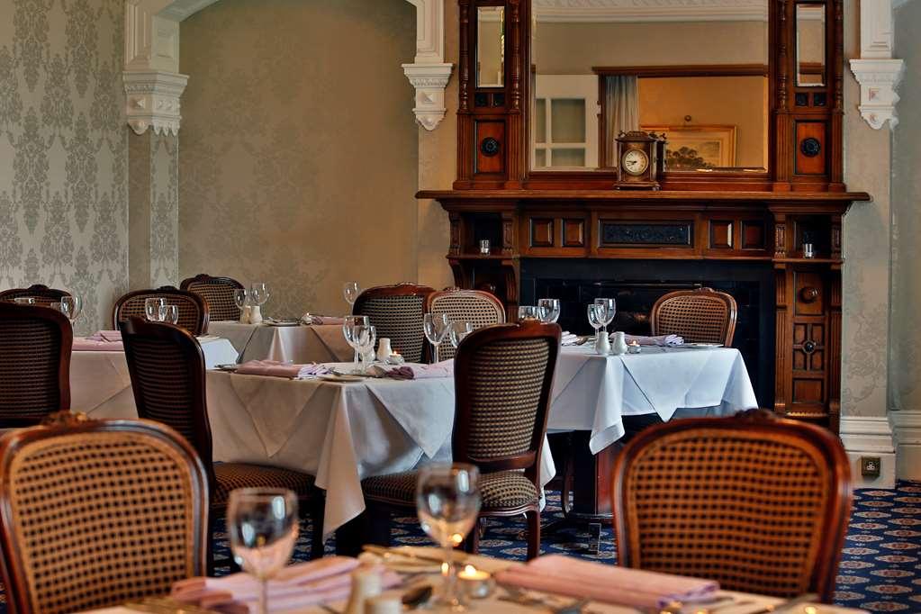 Burnley North Oaks Hotel And Leisure Club Ресторан фото