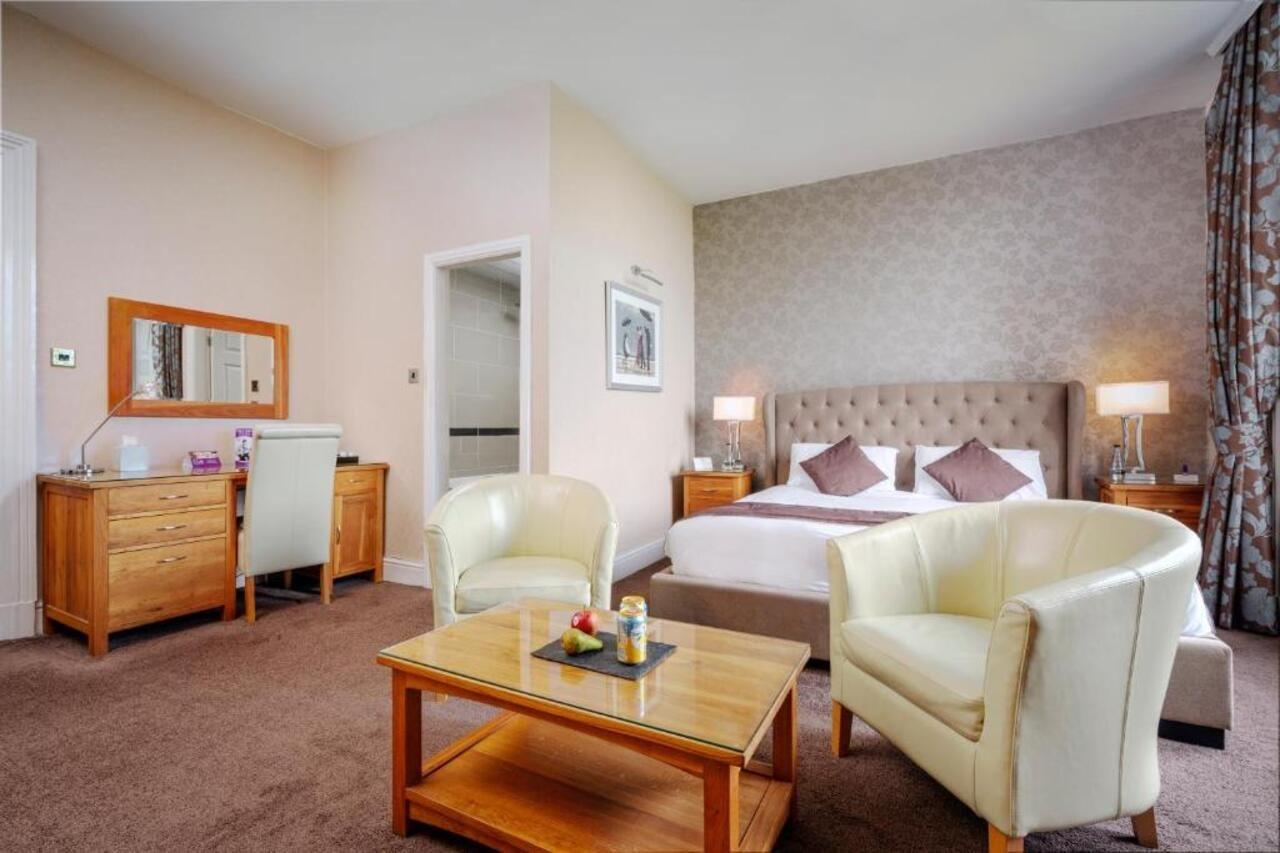 Burnley North Oaks Hotel And Leisure Club Екстер'єр фото